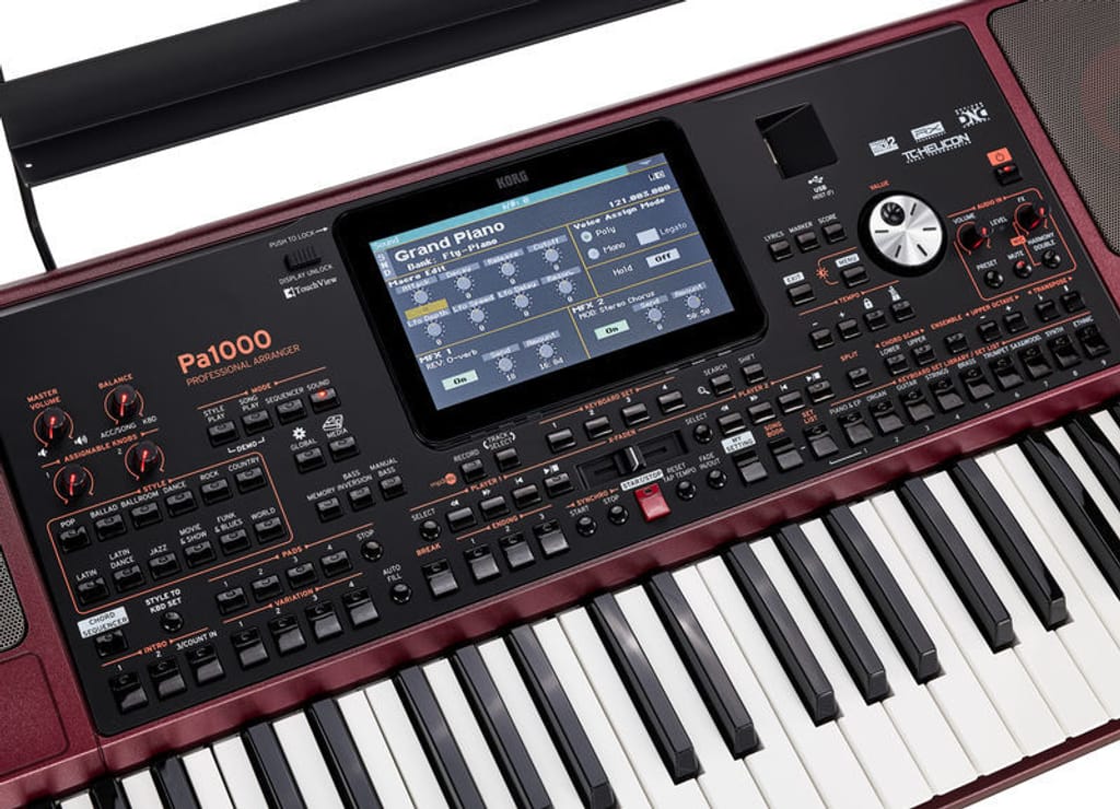 Korg PA1000 במבט צד
